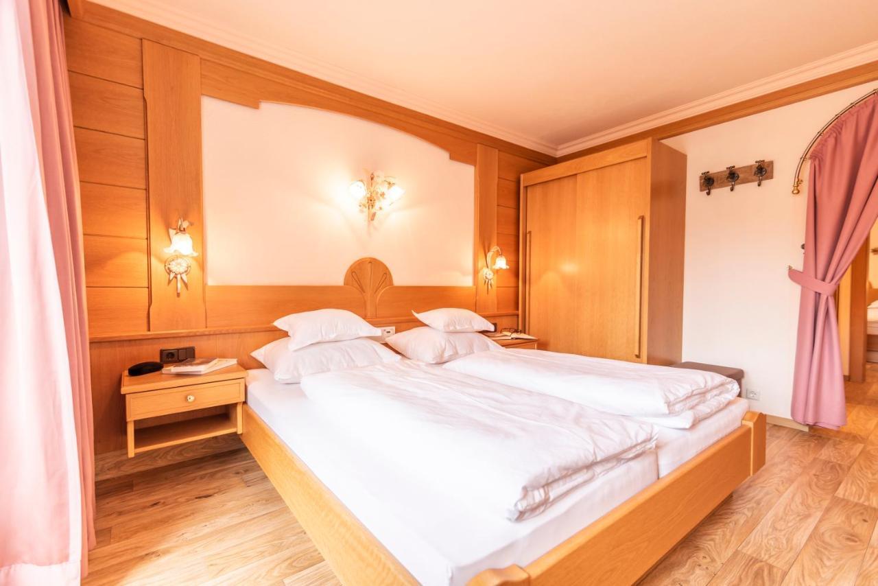 Hotel Garni Apart Tina Ischgl Exterior foto