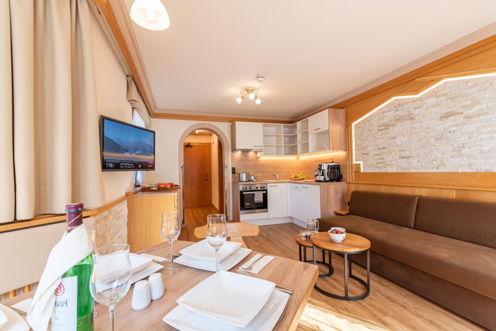 Hotel Garni Apart Tina Ischgl Exterior foto