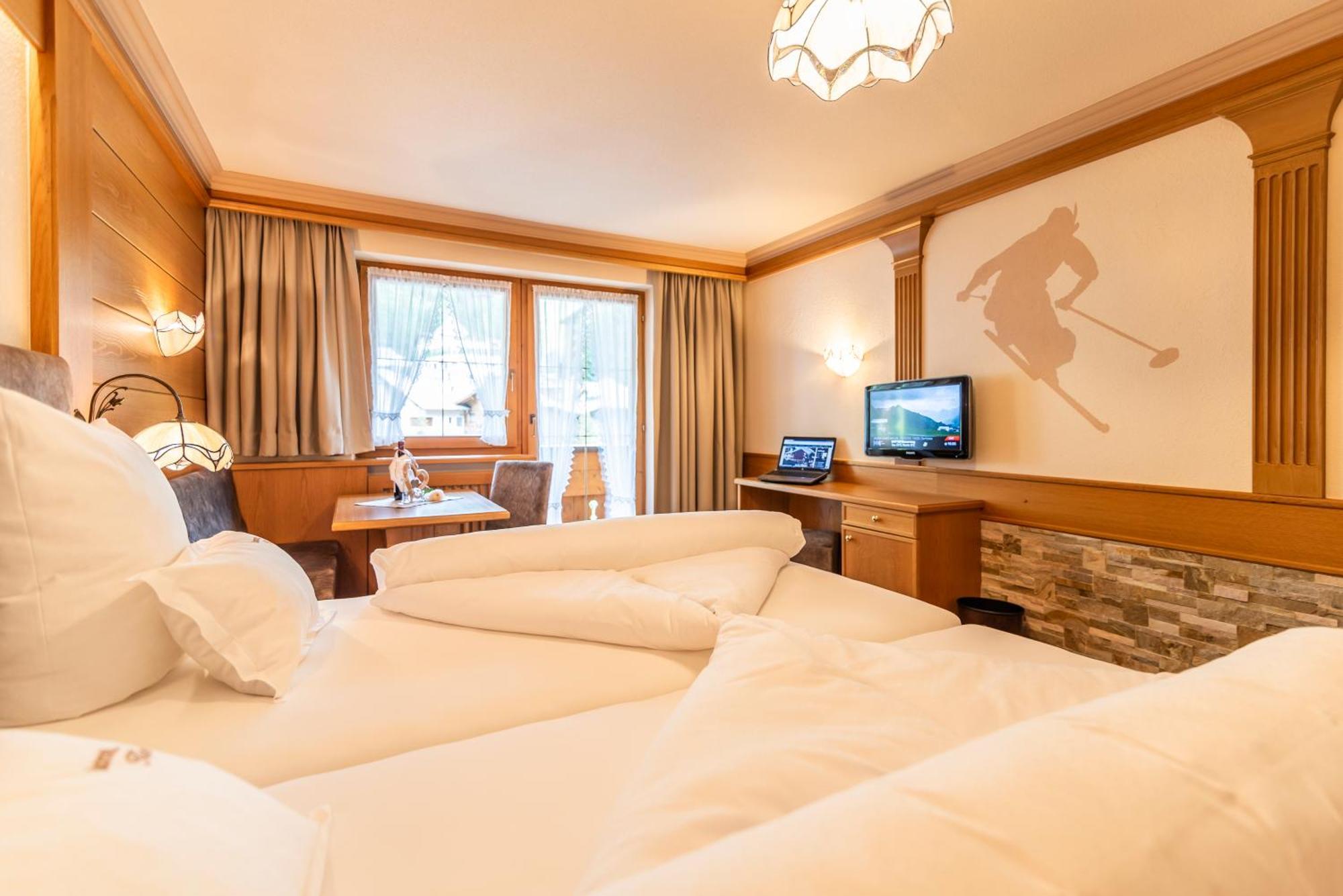 Hotel Garni Apart Tina Ischgl Exterior foto